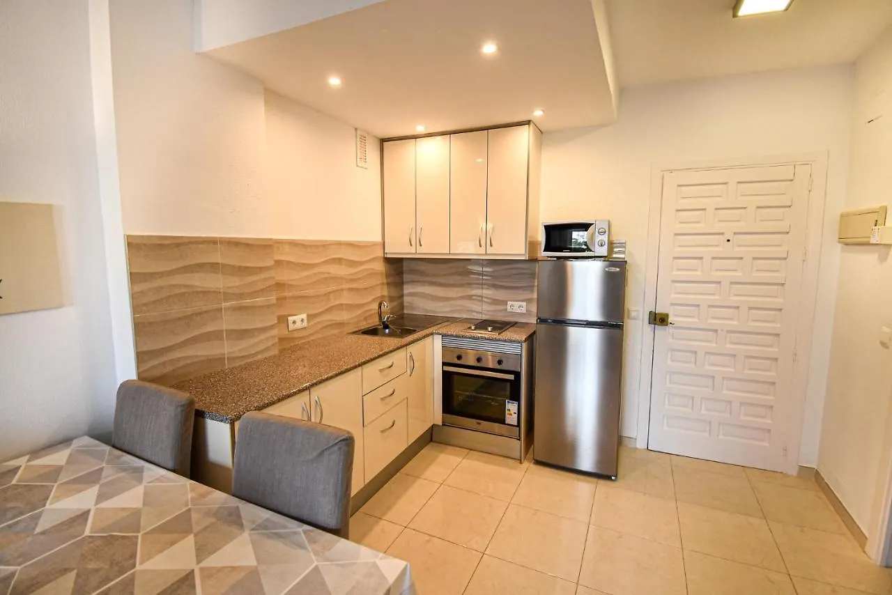 Benal Beach Superb Beach Front 1 Bedroom Apartment, Sleeps 5 Benalmadena 0*,
