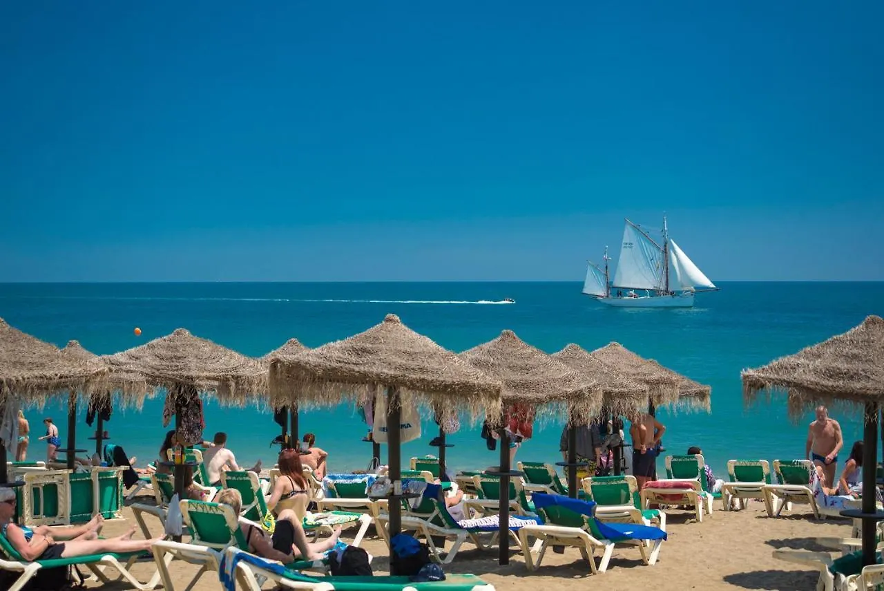 Benal Beach Superb Beach Front 1 Bedroom Apartment, Sleeps 5 Benalmadena Spain