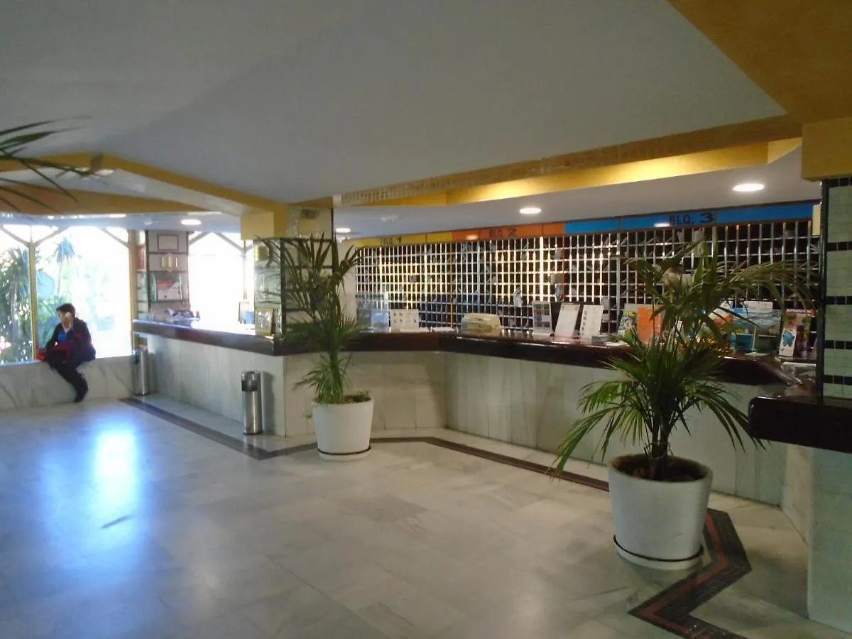 Apartment Benal Beach Superb Beach Front 1 Bedroom Apartment, Sleeps 5 Benalmadena Spain