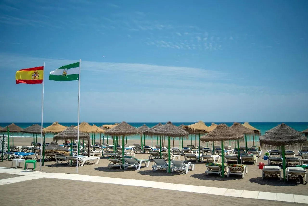 Benal Beach Superb Beach Front 1 Bedroom Apartment, Sleeps 5 Benalmadena Spain